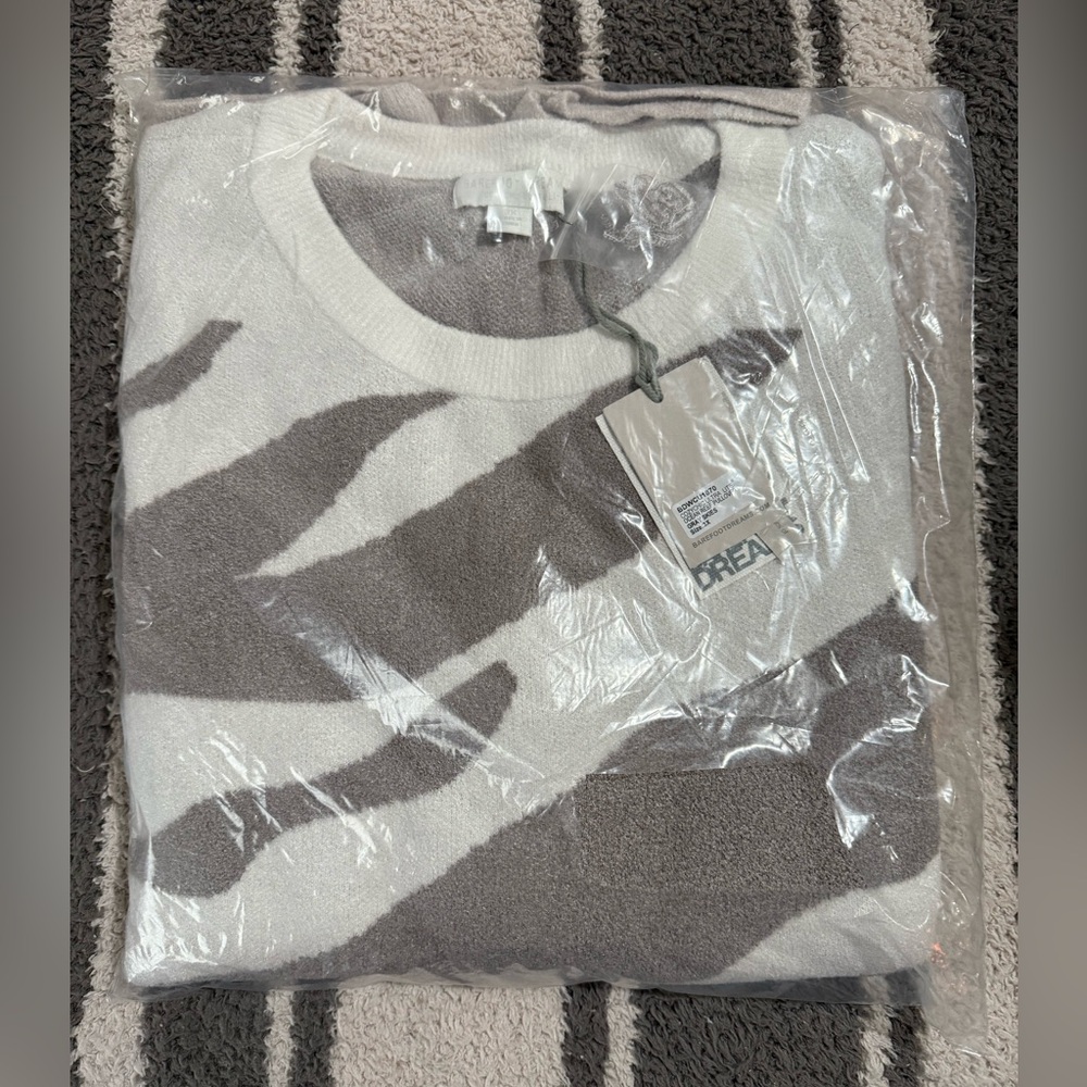 NWT Barefoot Dreams CozyChic Ultra Lite Ocean Reef
Pullover